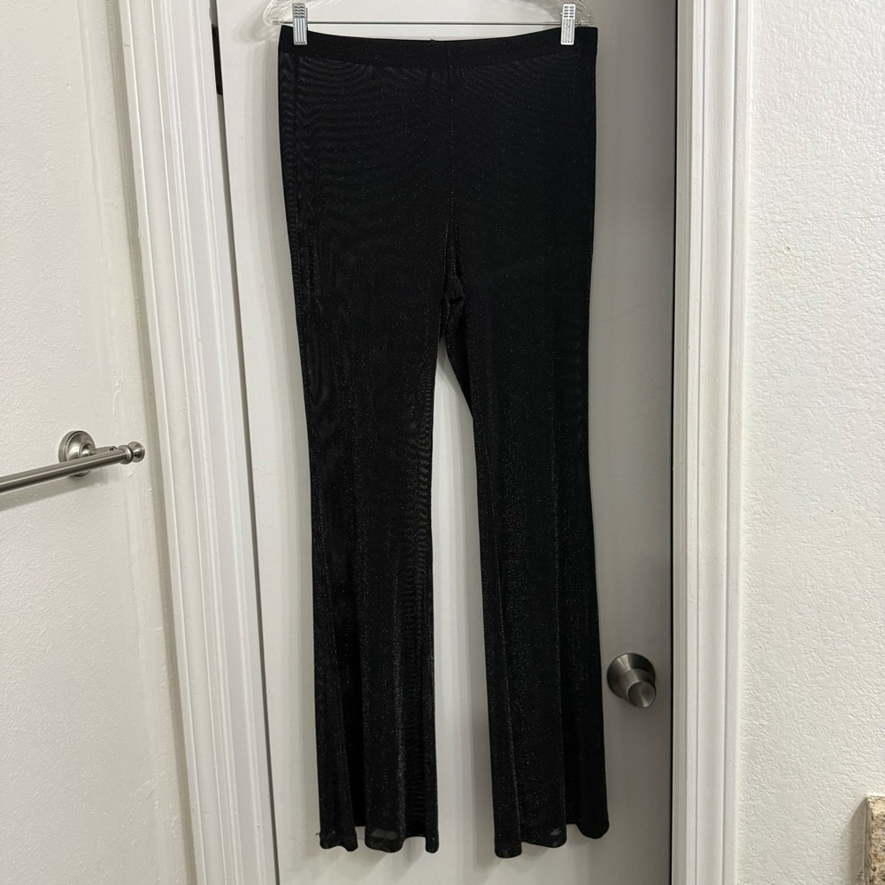 ❤️ 3 for $18 ❤️ Glitter Mesh Flare Pants